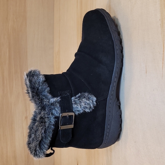 Khombu Shoes - Khombu Lindsey All Weather Women's Black Suede Boots